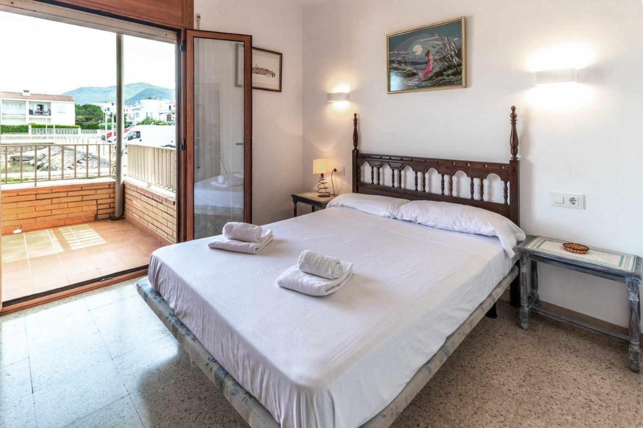 Sant Carles 20 Soleado Con Vistas Al Mar Apartamento Gerona